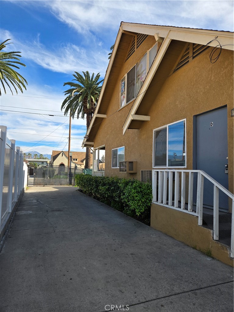 1138 N D Street Property Photo 17