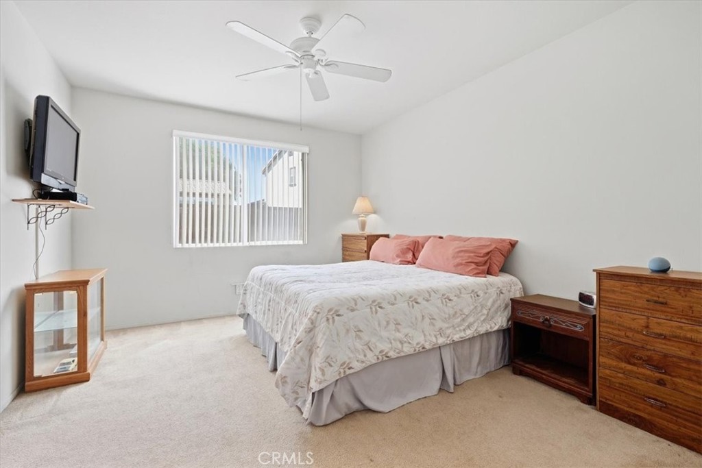 12921 Newport Property Photo 8