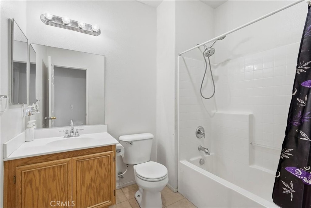 12921 Newport Property Photo 13
