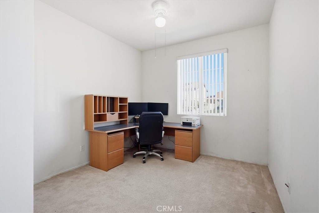 12921 Newport Property Photo 14