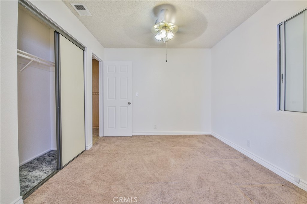479 W Carter Property Photo 28