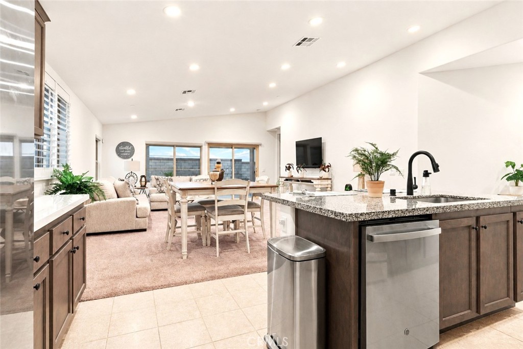 1568 Sunswept Property Photo 10