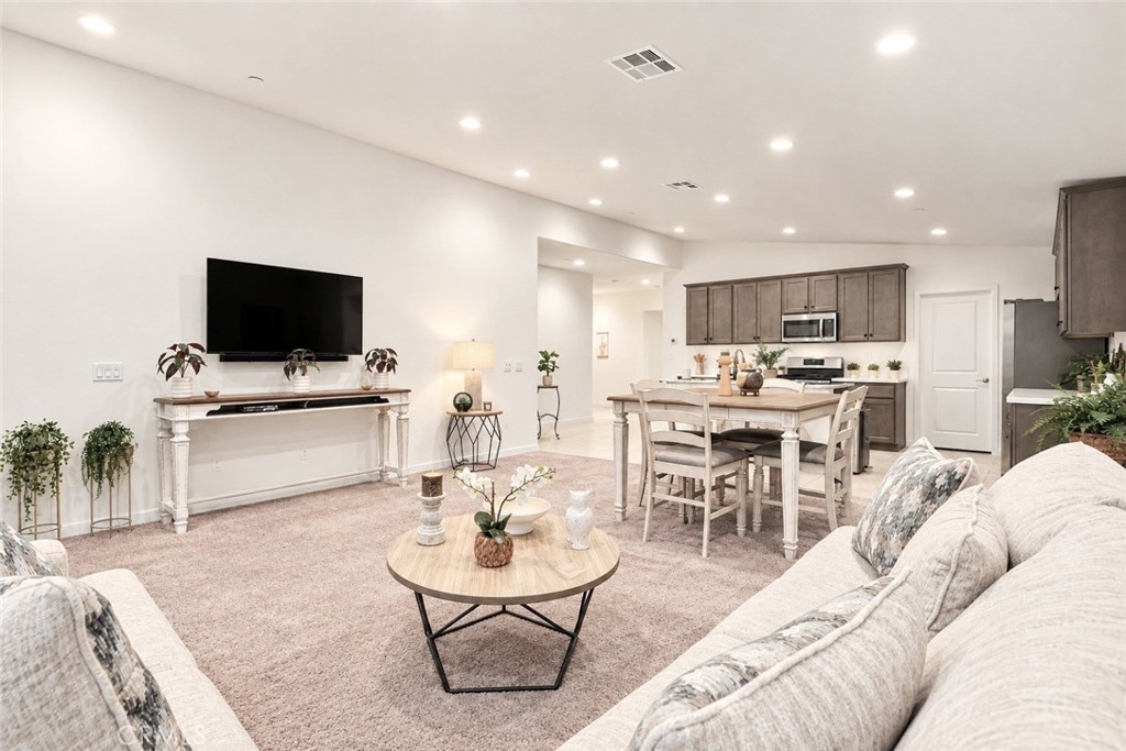 1568 Sunswept Property Photo 12