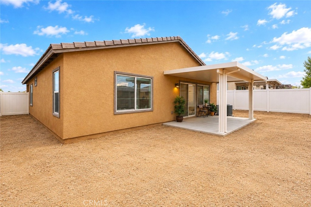 1568 Sunswept Property Photo 27