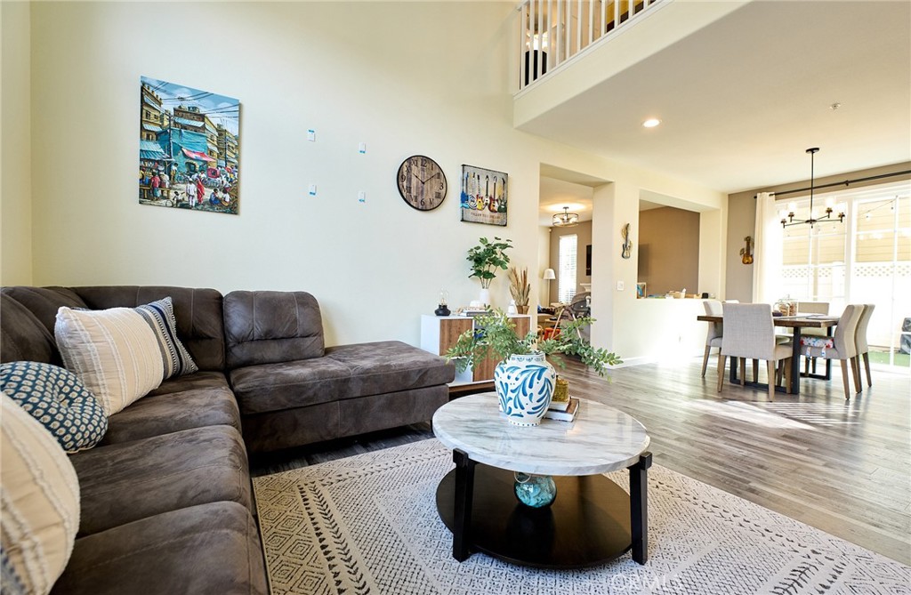 2080 New Haven Property Photo 6