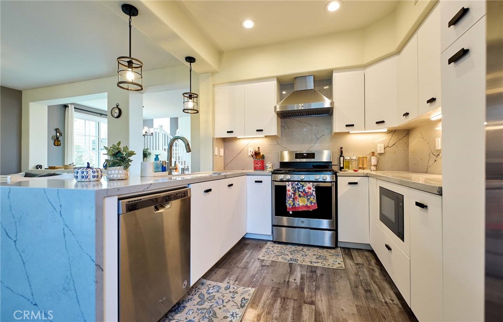 2080 New Haven Property Photo 9