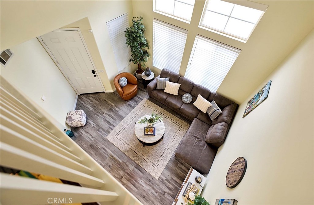 2080 New Haven Property Photo 16