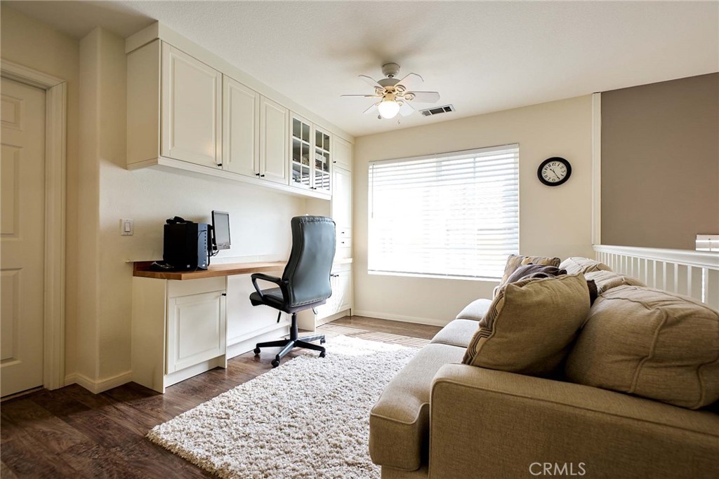 2080 New Haven Property Photo 18