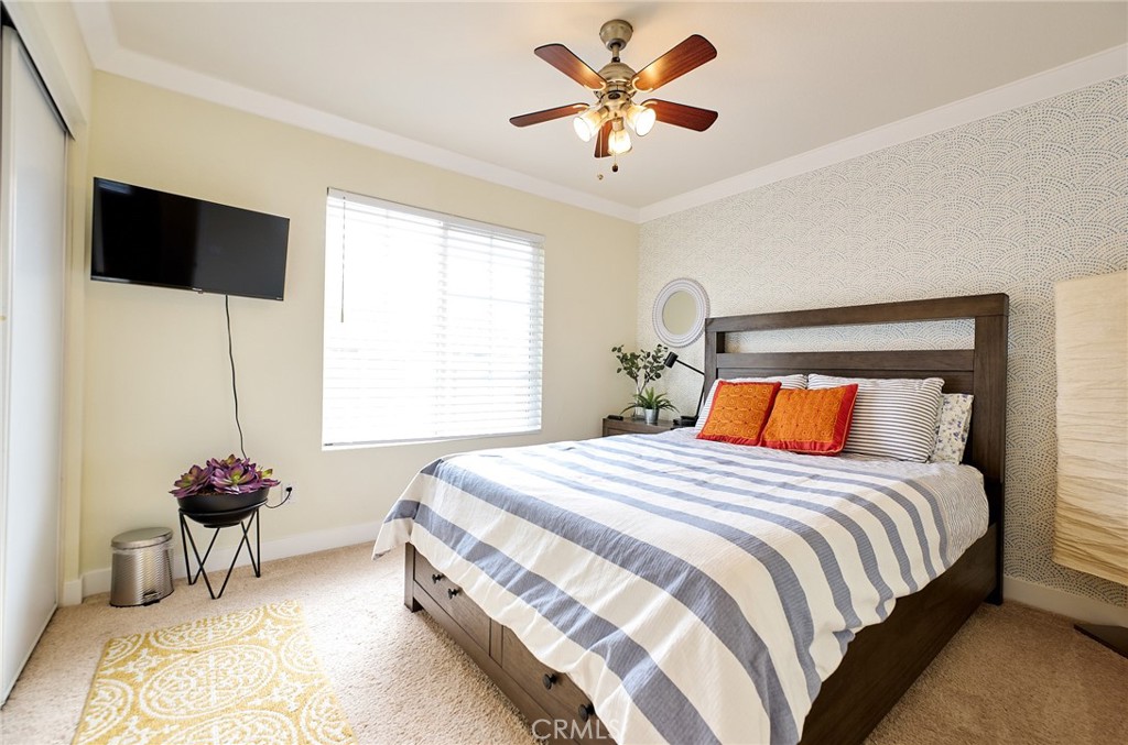 2080 New Haven Property Photo 25