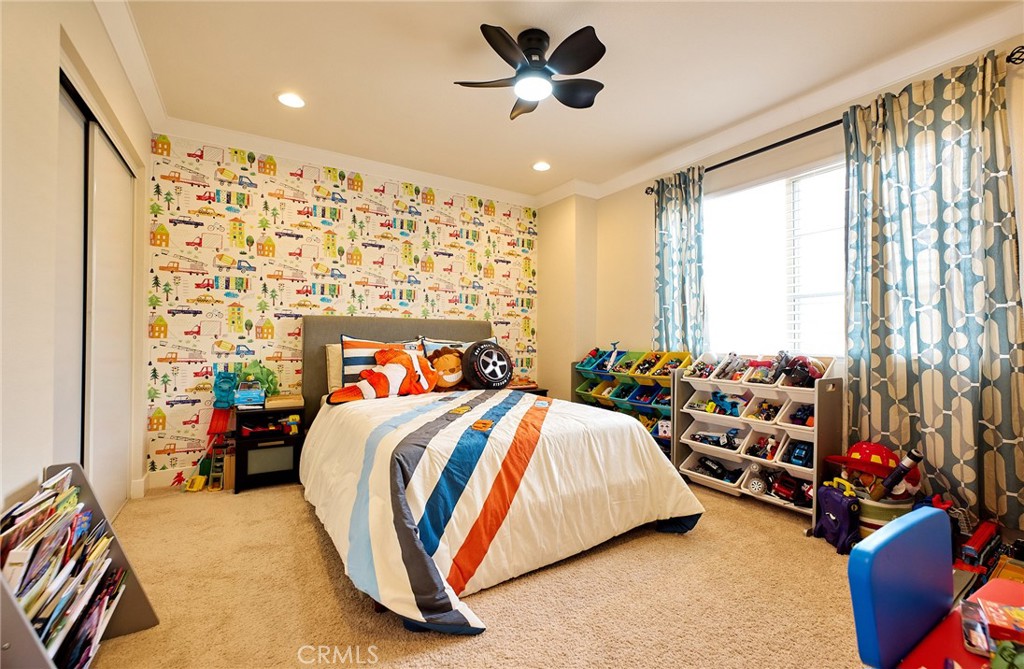 2080 New Haven Property Photo 30