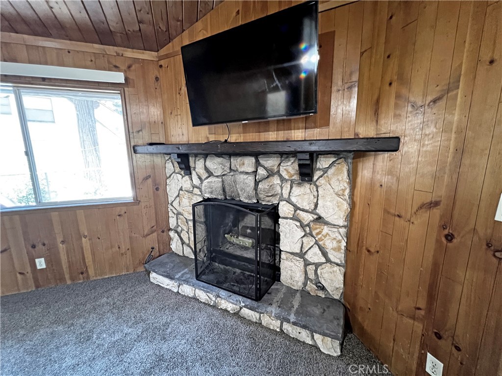 969 Fern Drive Property Photo 8