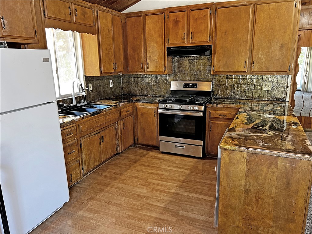 969 Fern Drive Property Photo 9