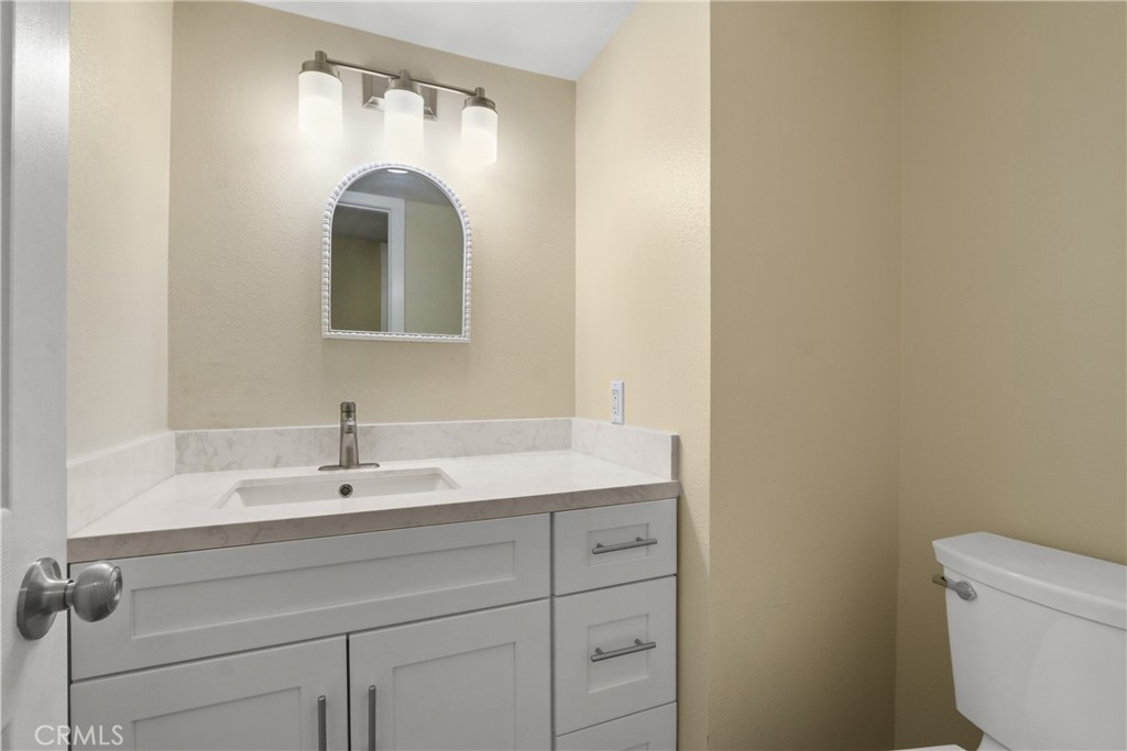 7043 Sterling Court Property Photo 12