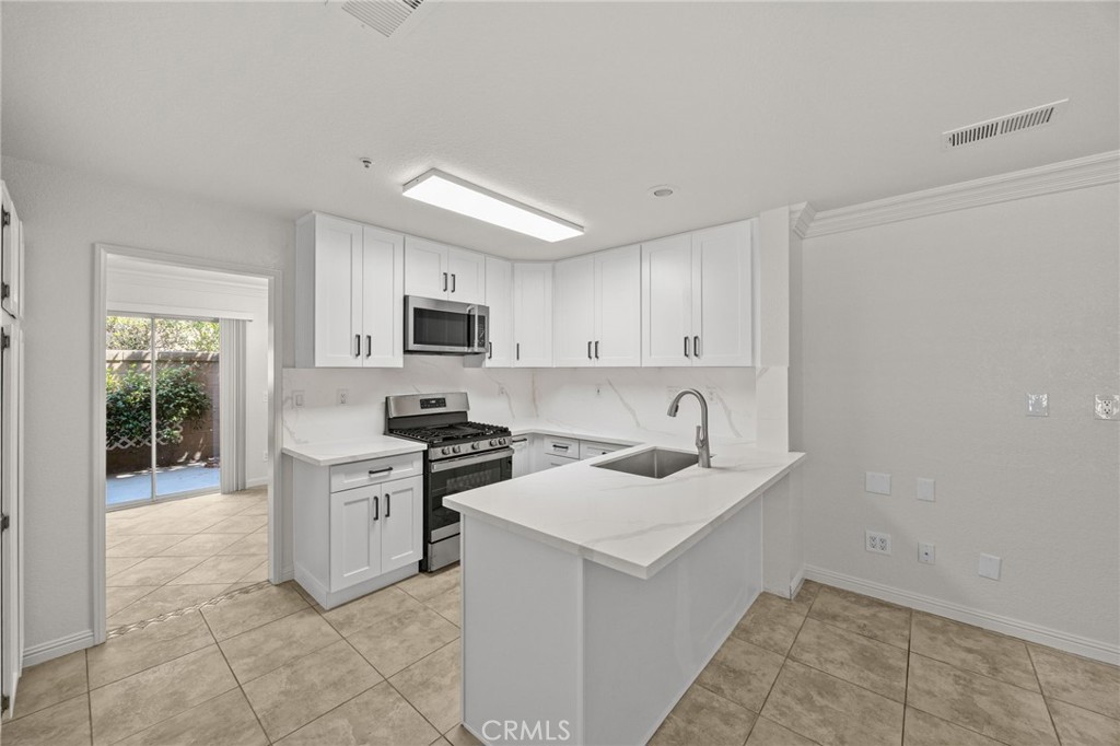 11229 Terra Vista W D Property Photo 13
