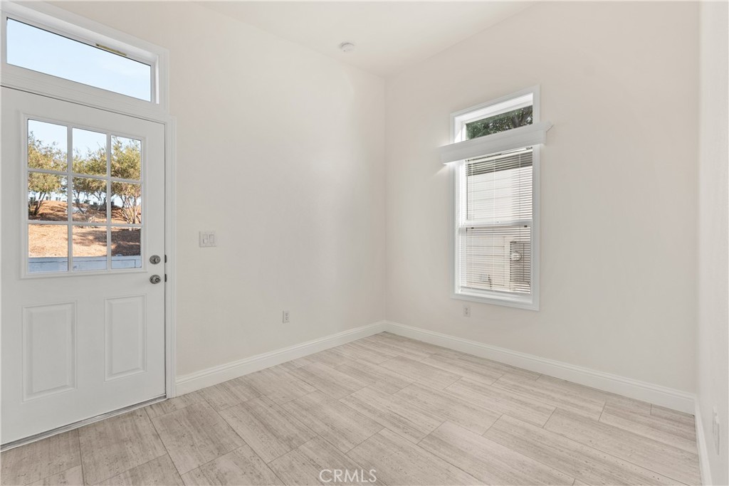 8250 Lankershim Boulevard Space 185 Property Photo 11