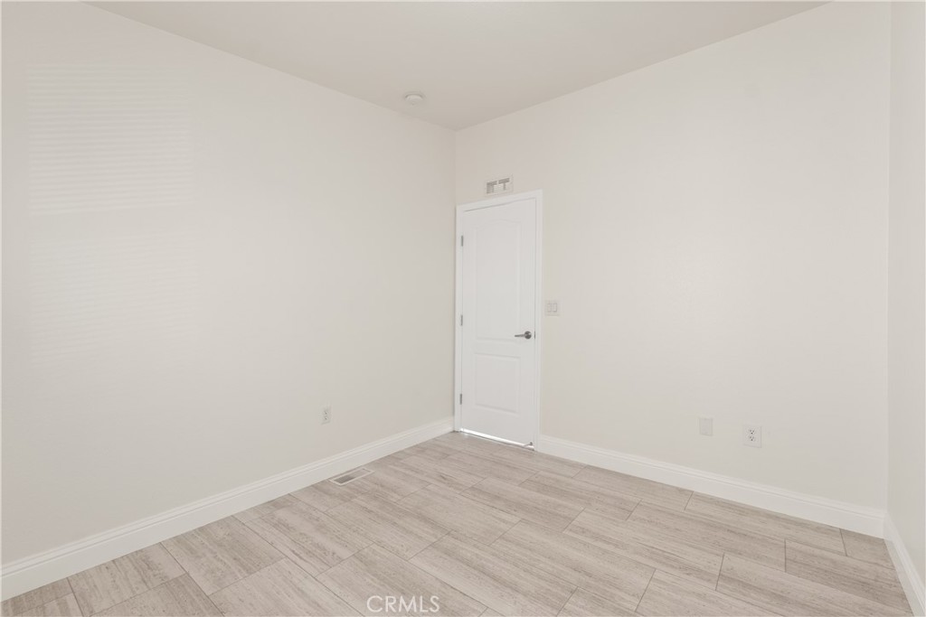 8250 Lankershim Boulevard Space 185 Property Photo 13
