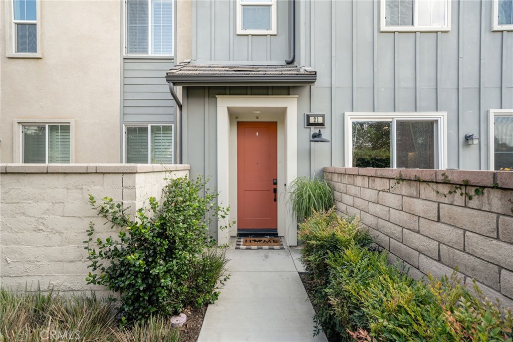 3880 S Oasis Paseo 21 Property Photo 3