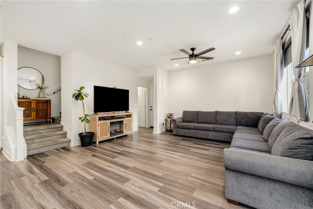 3880 S Oasis Paseo 21 Property Photo 7