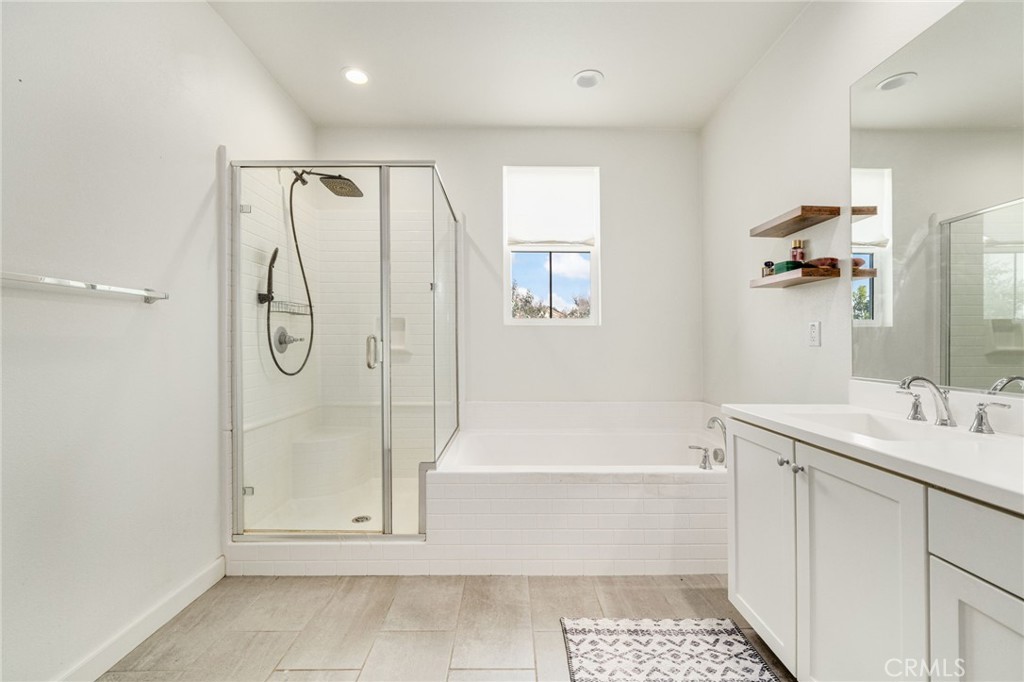 3880 S Oasis Paseo 21 Property Photo 18