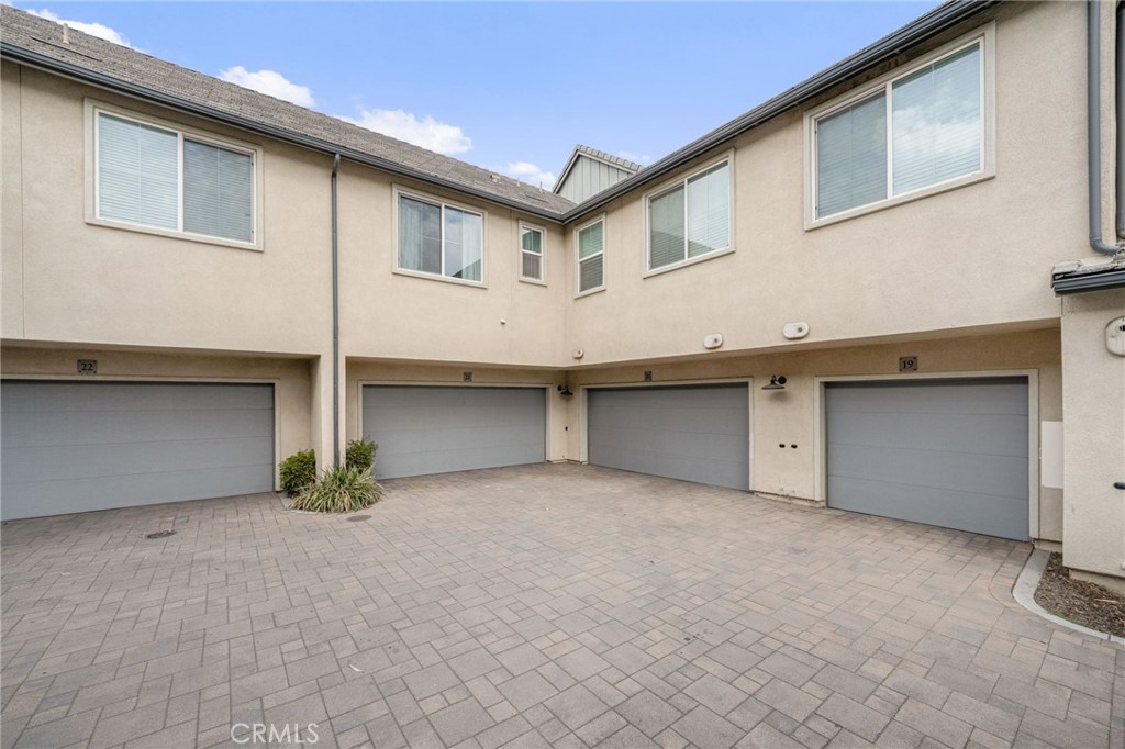 3880 S Oasis Paseo 21 Property Photo 32