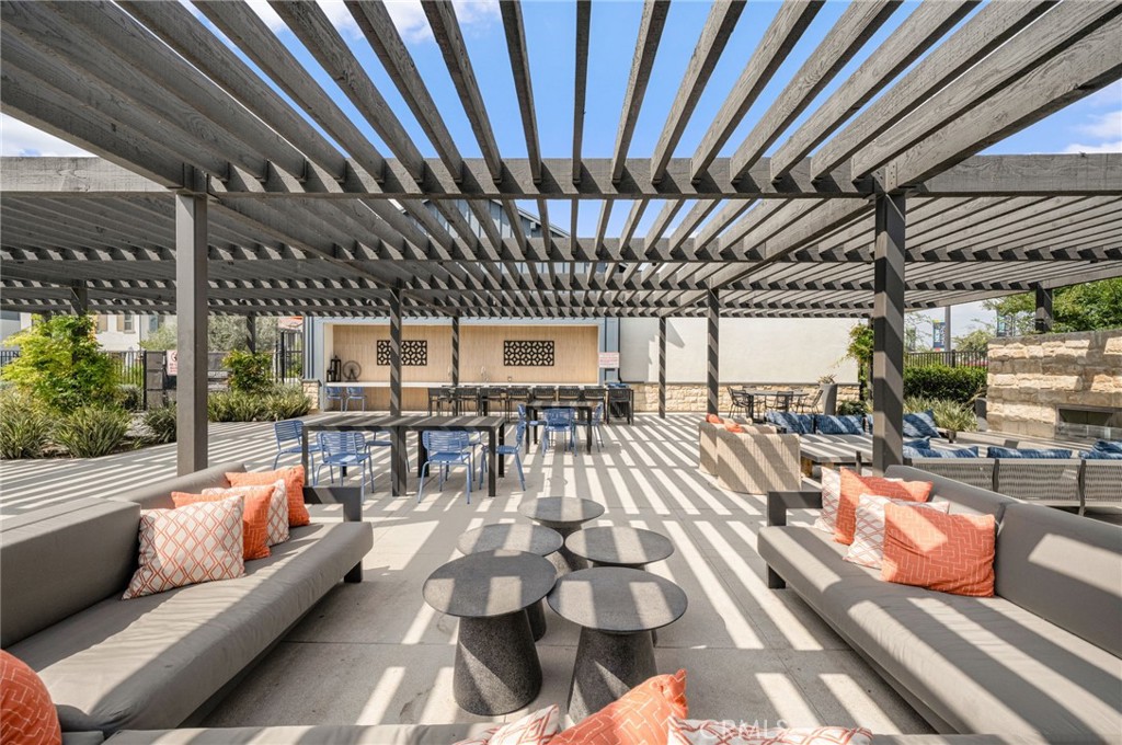 3880 S Oasis Paseo 21 Property Photo 41