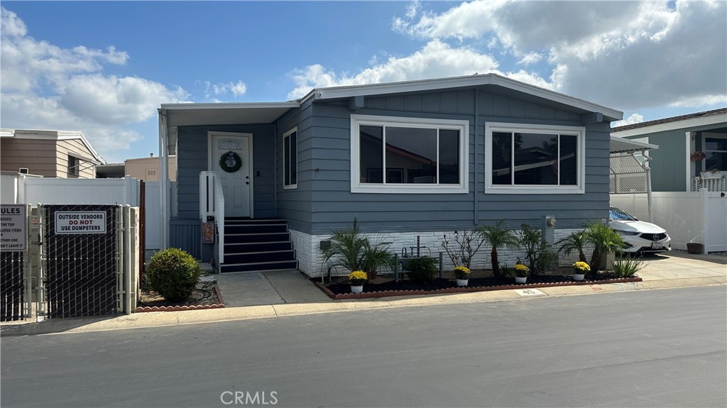 1245 W Cienega Avenue Property Photo 1
