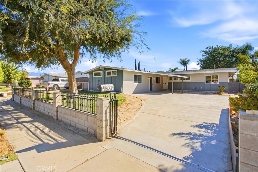 1210 Tejon Property Photo 2