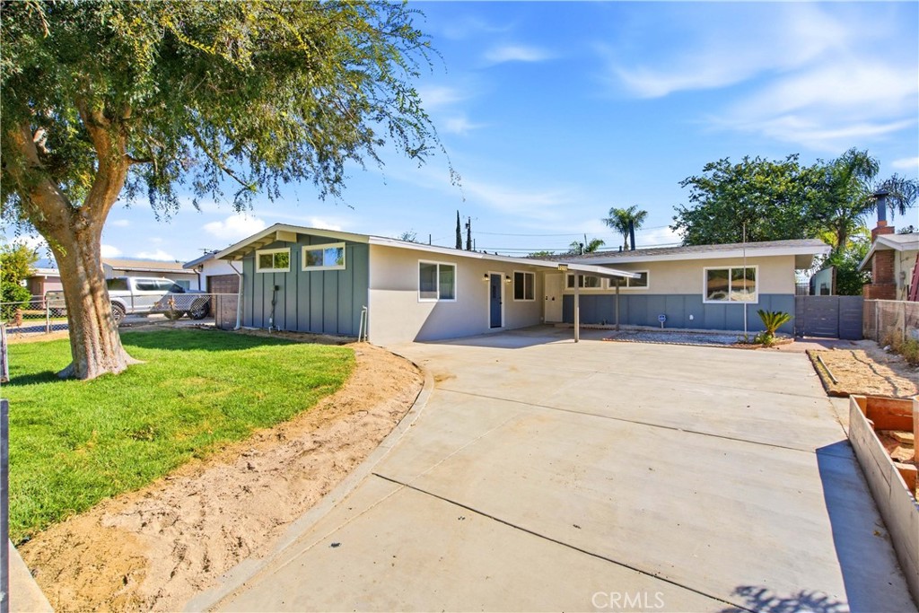 1210 Tejon Property Photo 3