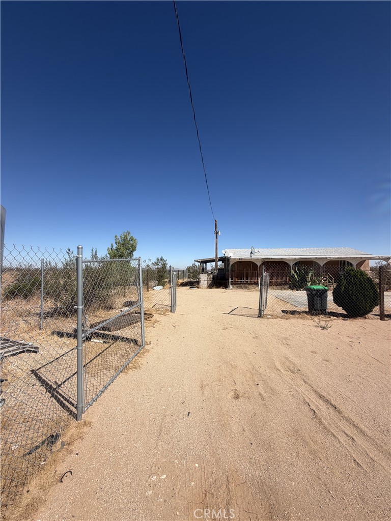 14552 Caughlin Property Photo 4