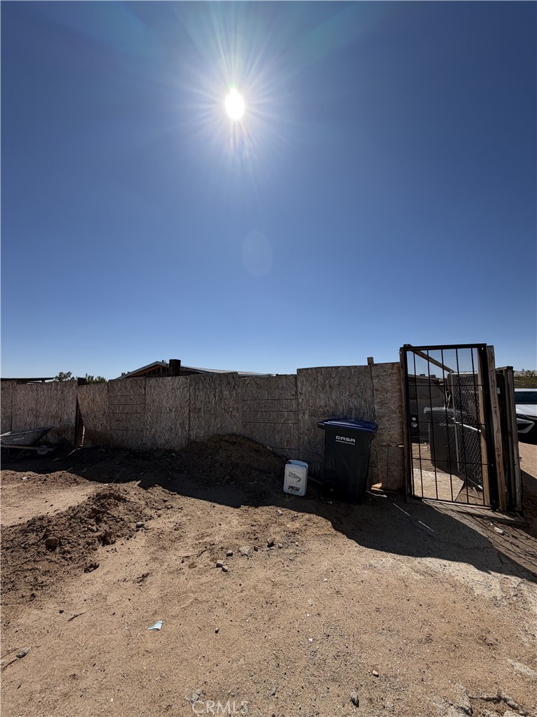 14552 Caughlin Property Photo 7
