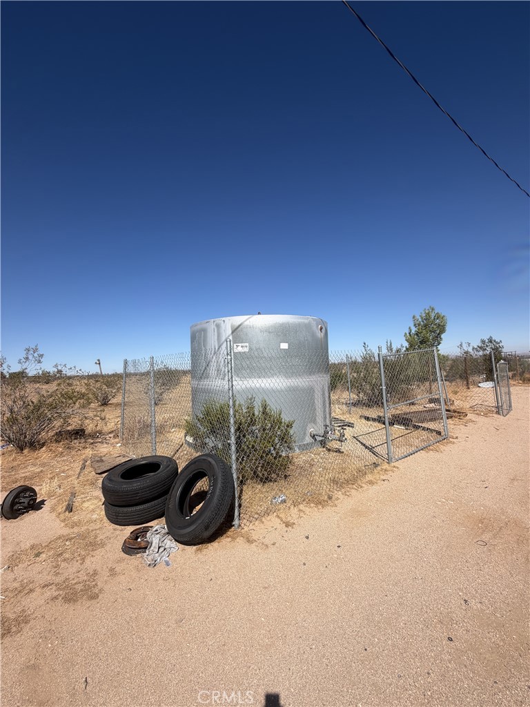 14552 Caughlin Property Photo 8