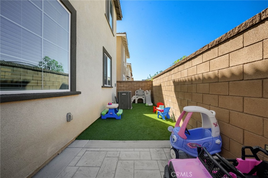 5142 Endive Property Photo 55