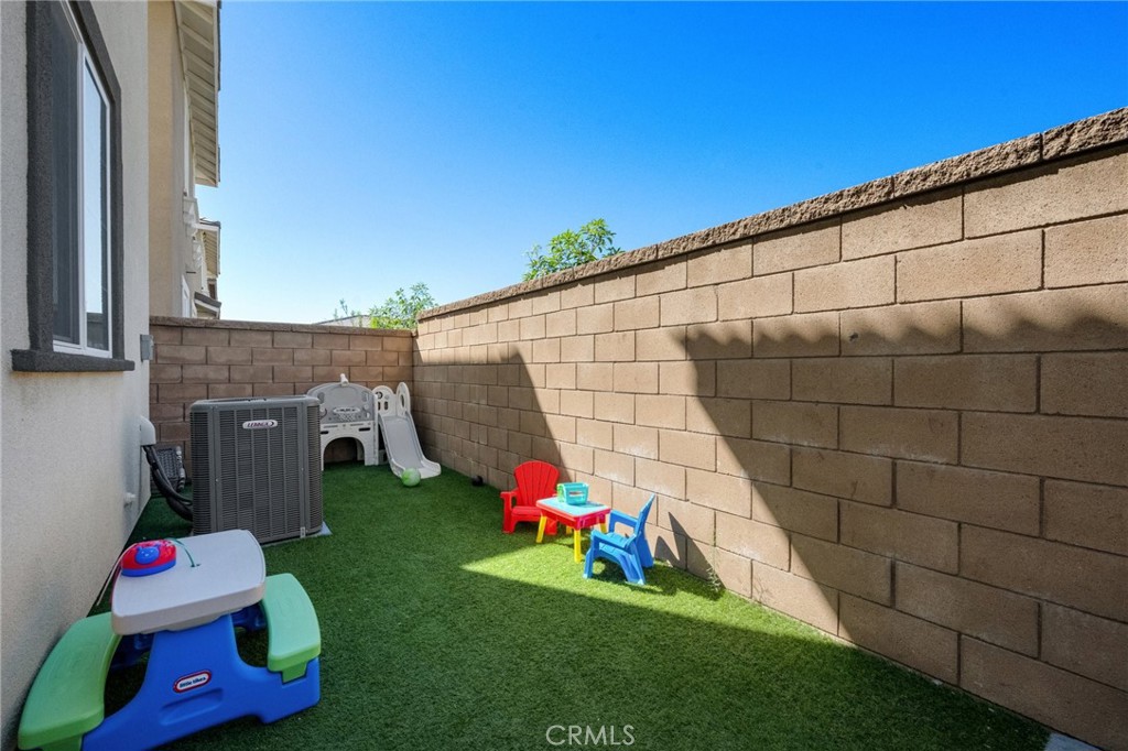 5142 Endive Property Photo 56