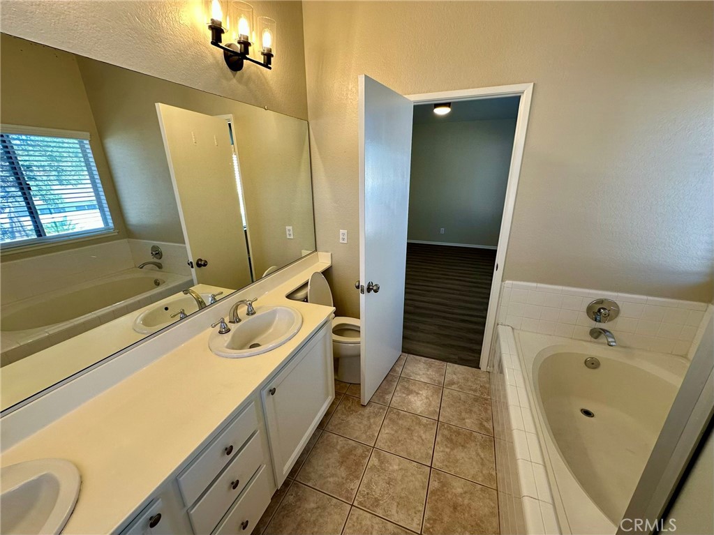 3680 N Live Oak Property Photo 11
