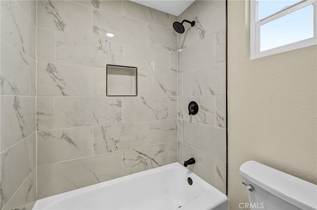 715 S Record Property Photo 10