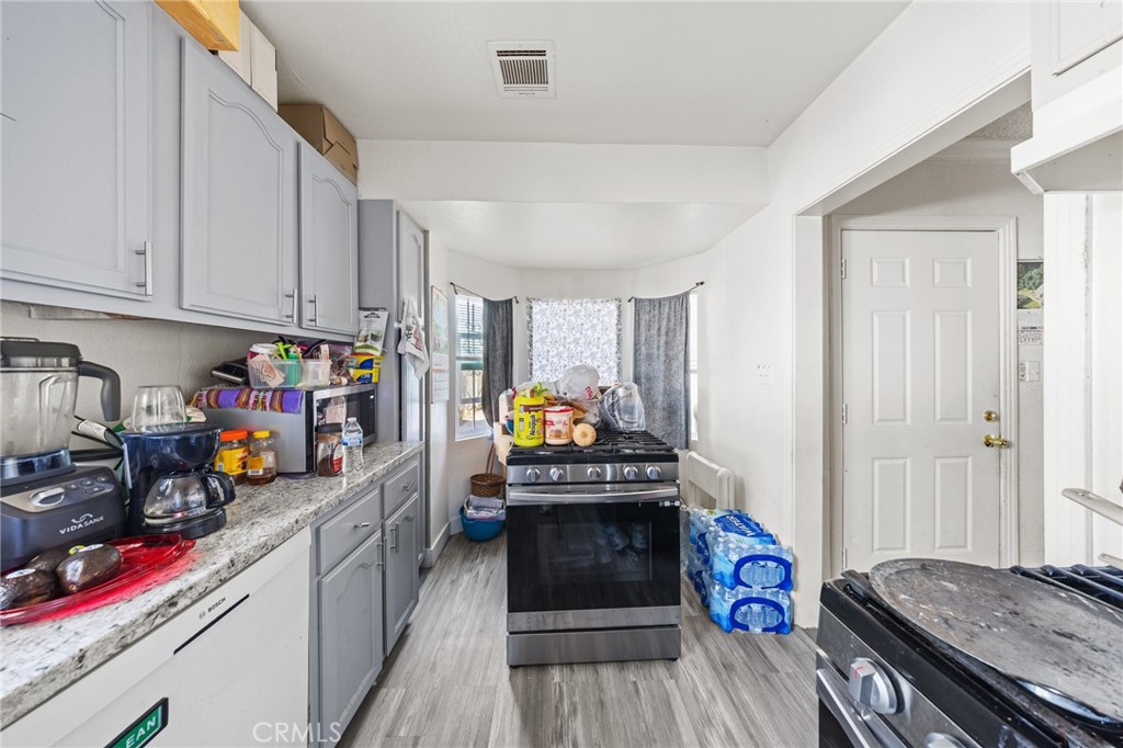 9614 Graham Ave Property Photo 13