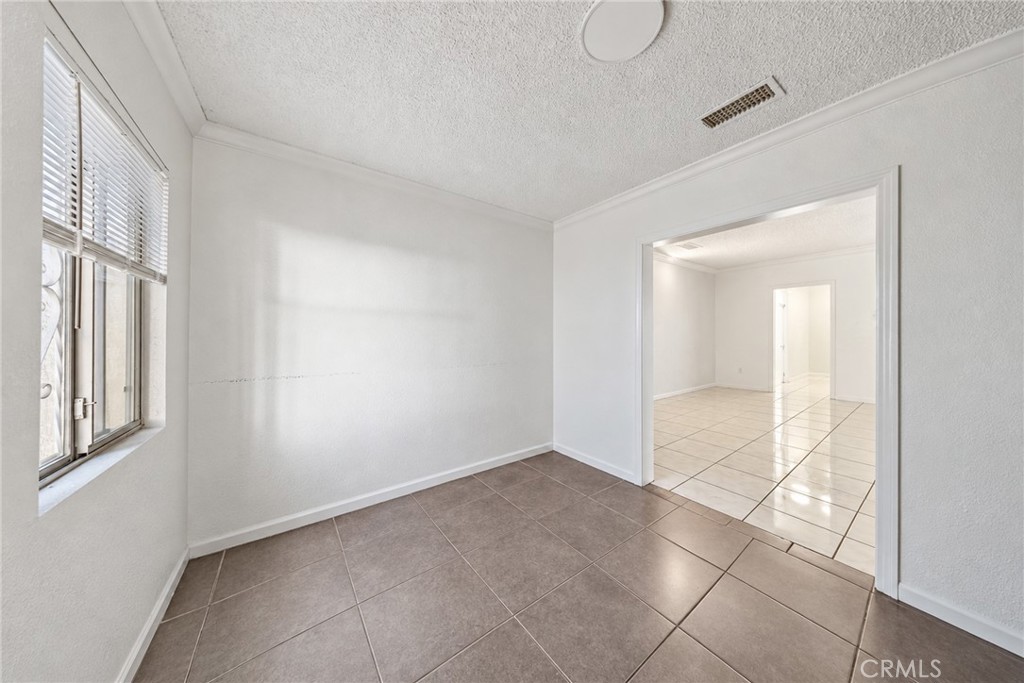 9614 Graham Ave Property Photo 18