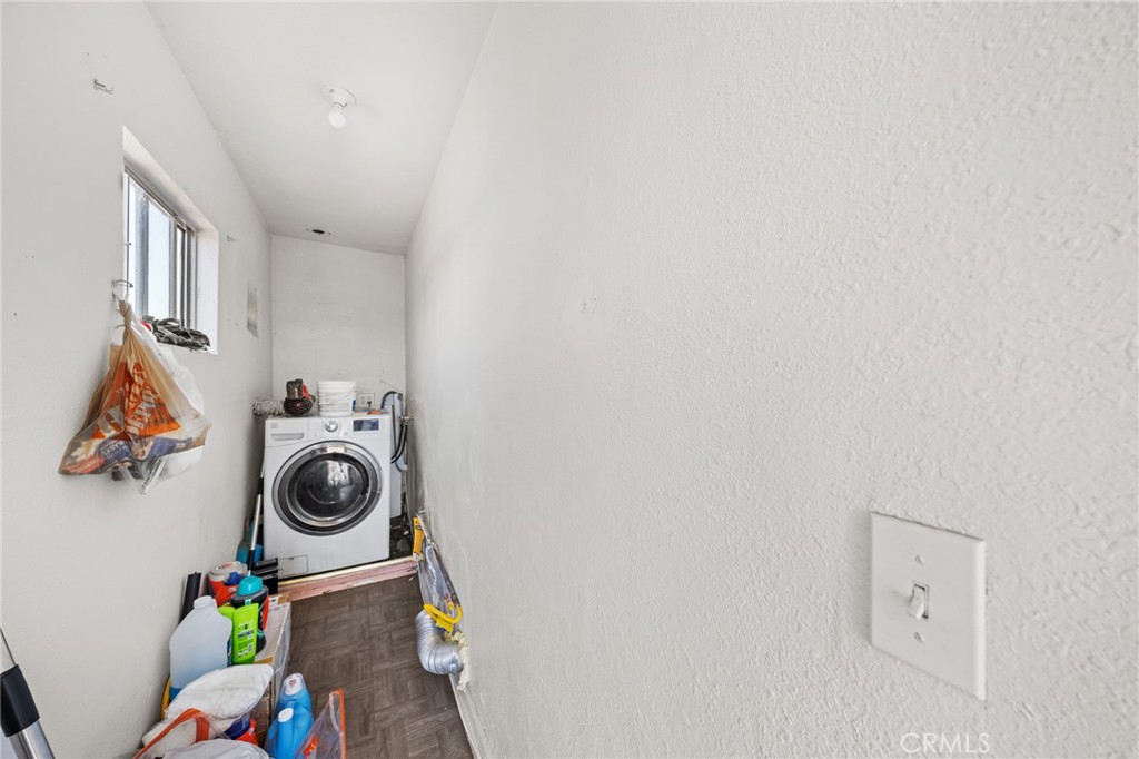 9614 Graham Ave Property Photo 47