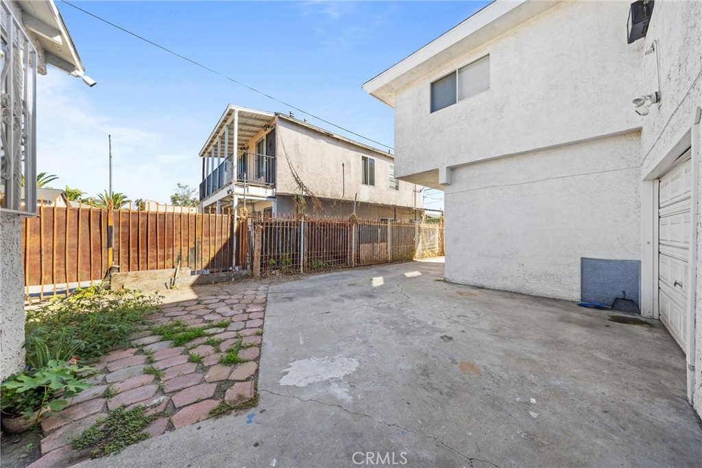 9614 Graham Ave Property Photo 49