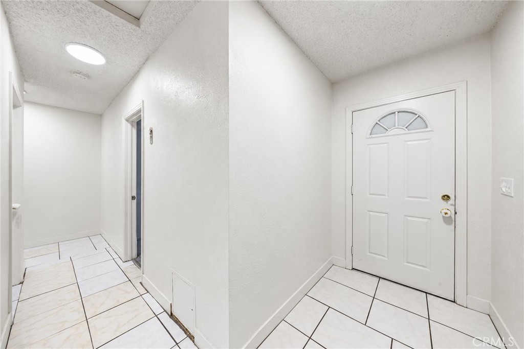 9614 Graham Ave Property Photo 10