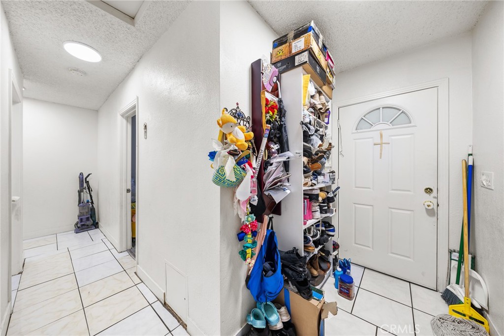 9614 Graham Ave Property Photo 11
