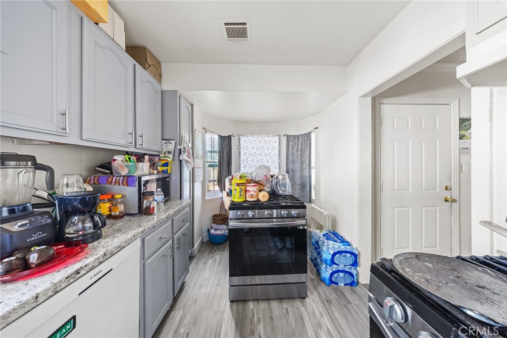 9614 Graham Ave Property Photo 13
