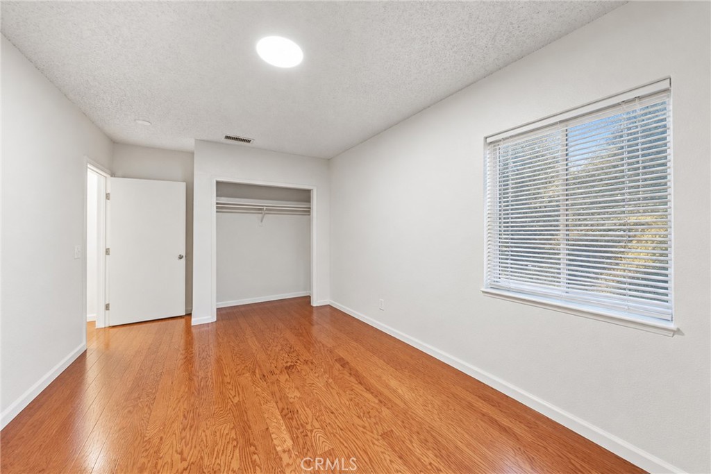 9614 Graham Ave Property Photo 30