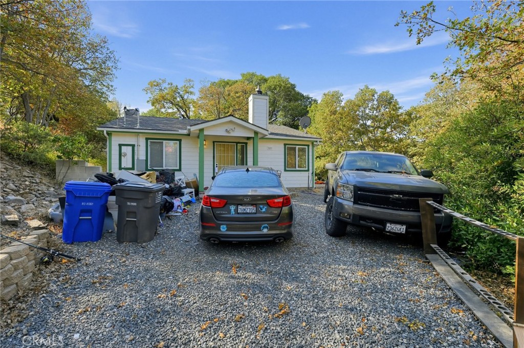 829 Hillside Drive Property Photo 1