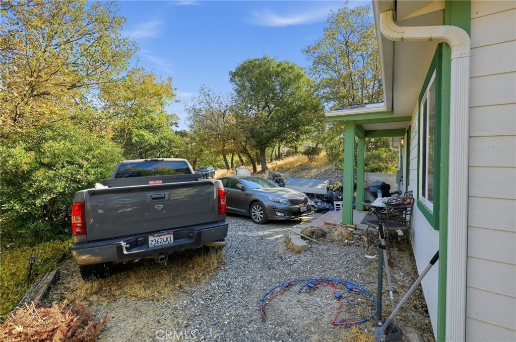 829 Hillside Drive Property Photo 7