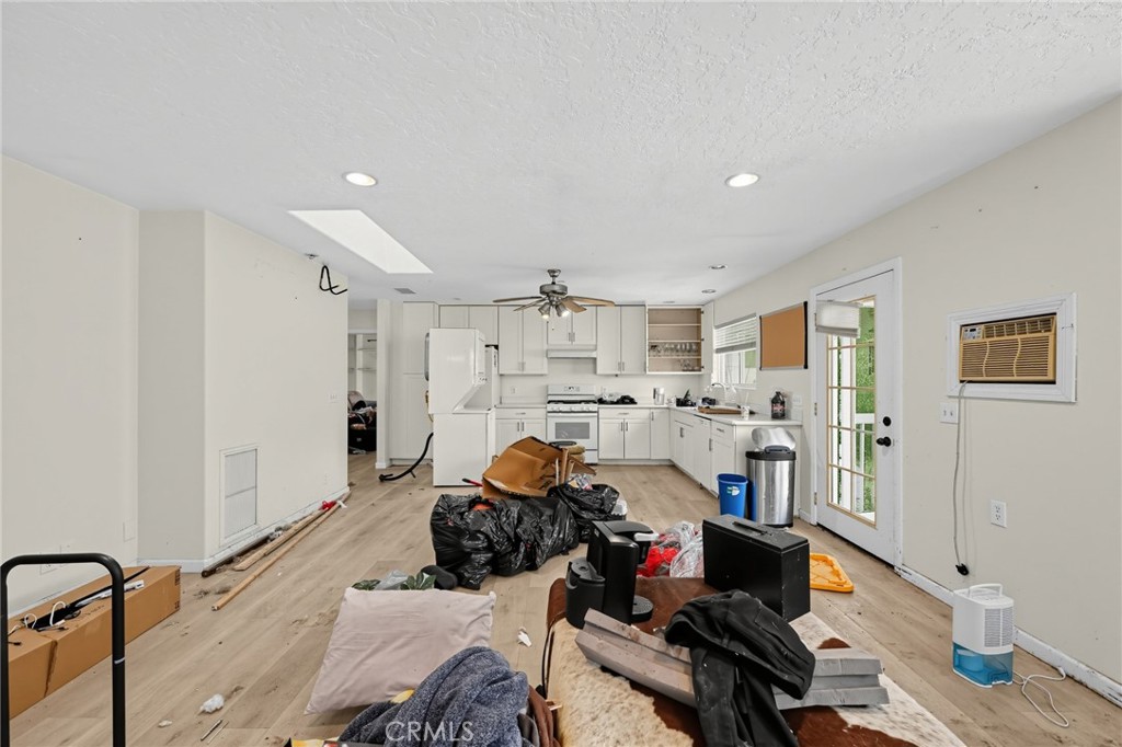829 Hillside Drive Property Photo 16