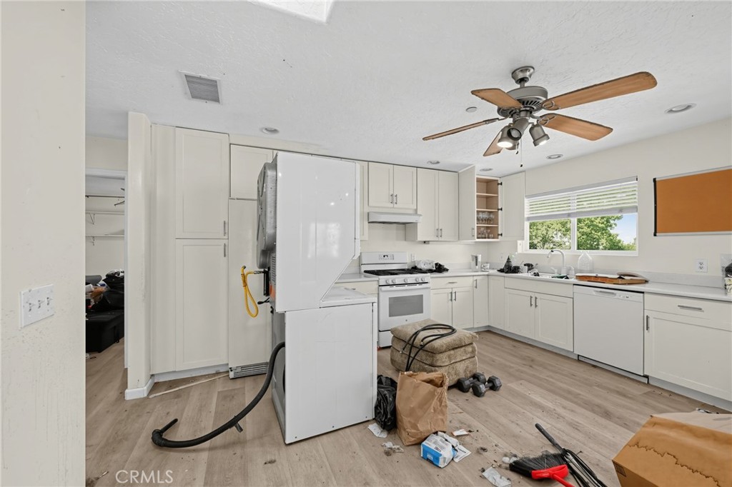 829 Hillside Drive Property Photo 22