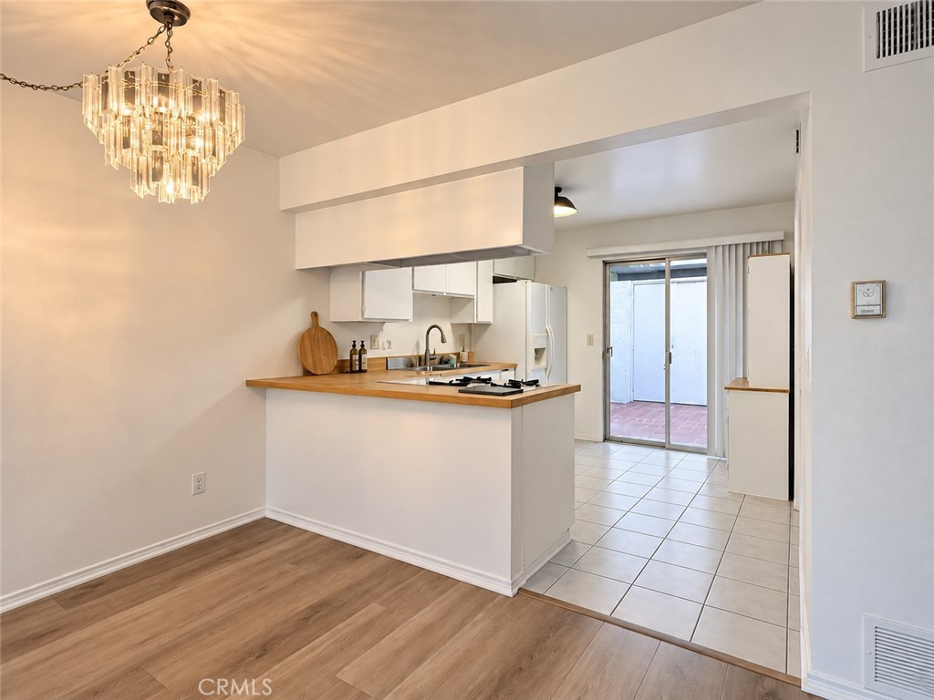 8093 Worthy Drive Property Photo 3