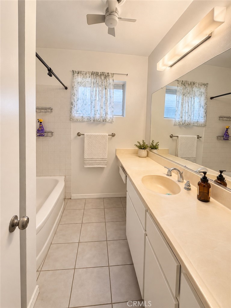 8093 Worthy Drive Property Photo 5