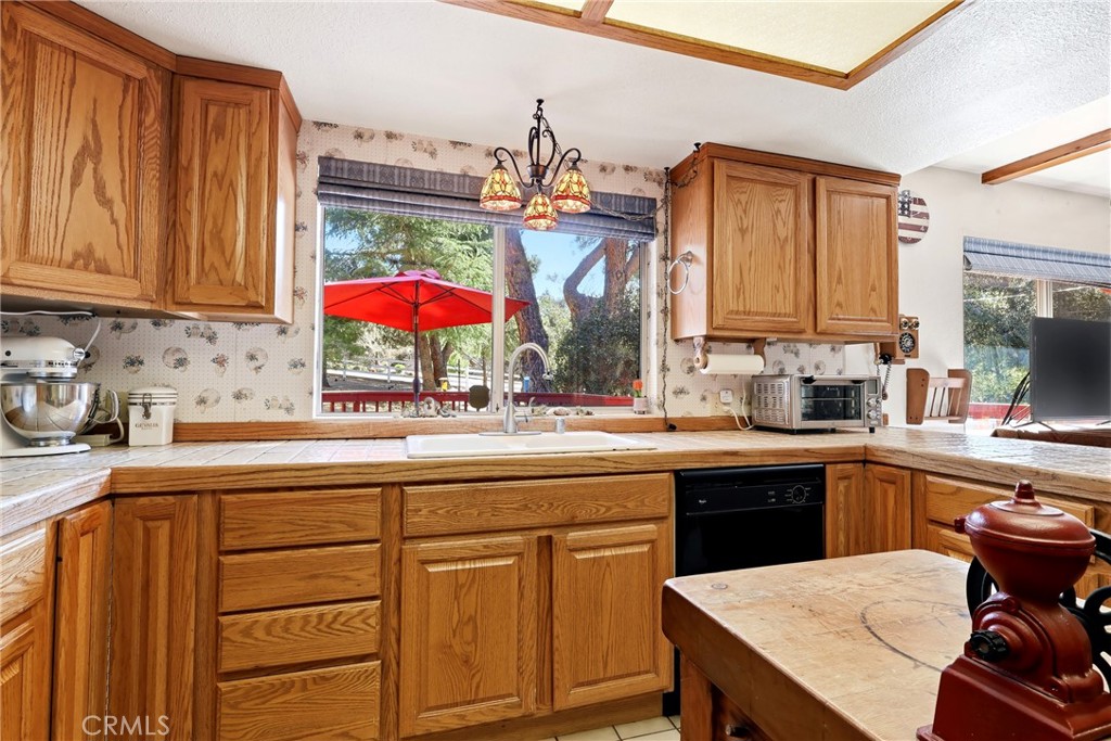 48150 Twin Pines Rd. Property Photo 14